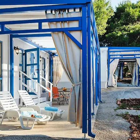 Mobile Homes Marco Polo Village Cin10007 Mya * Korčula